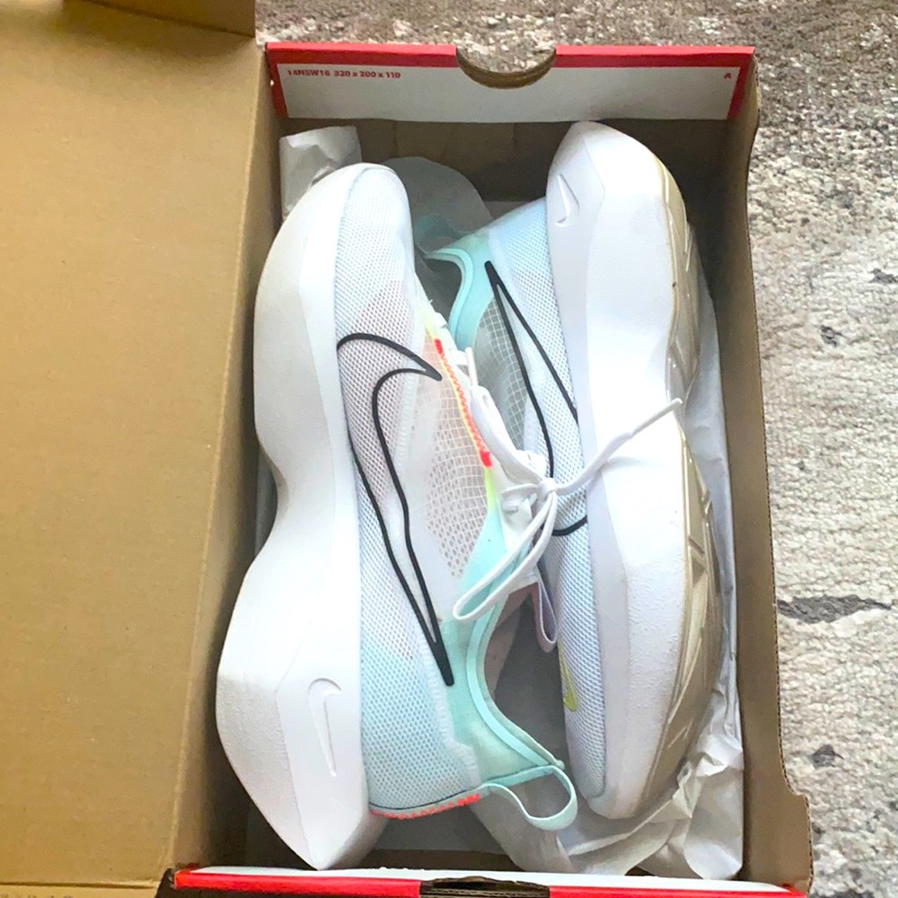 Women’s Nike Vista Lite